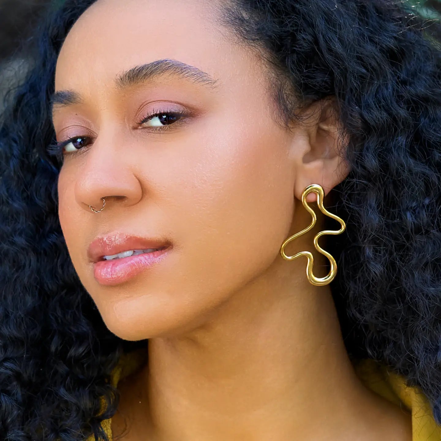 Amoeba Studs