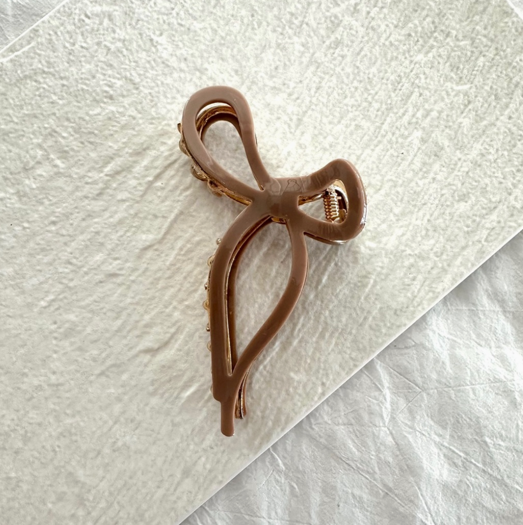 Bow Shaped Hair Clip