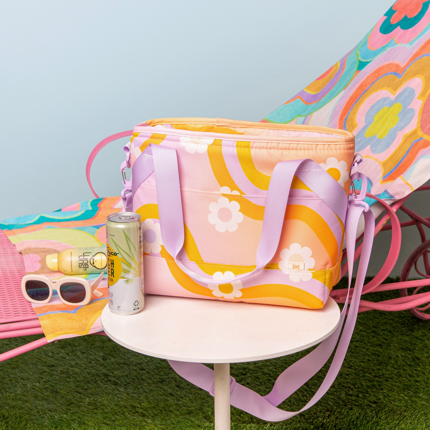 Wavy Daisy Cooler