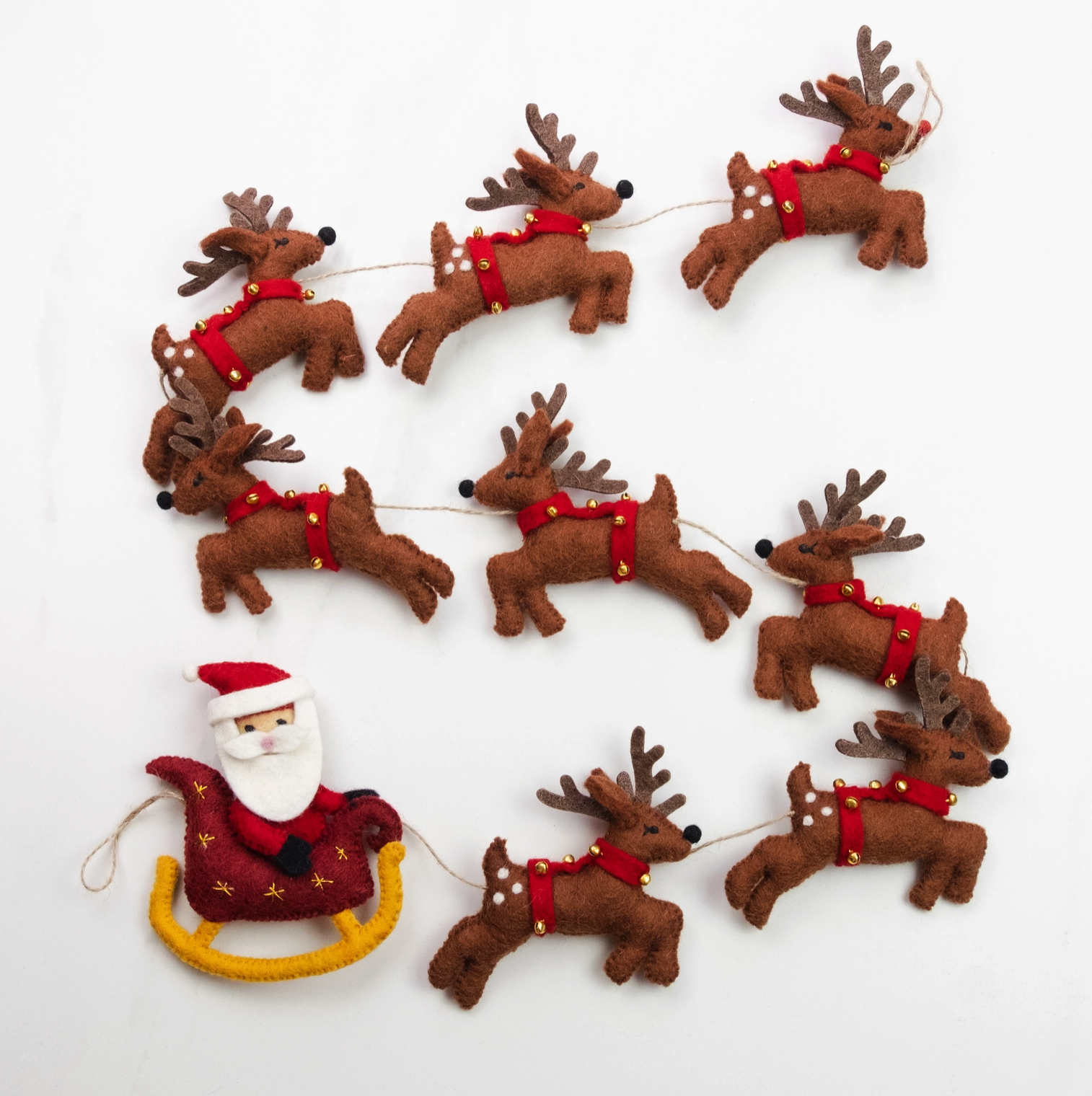 Santa Sleigh Garland