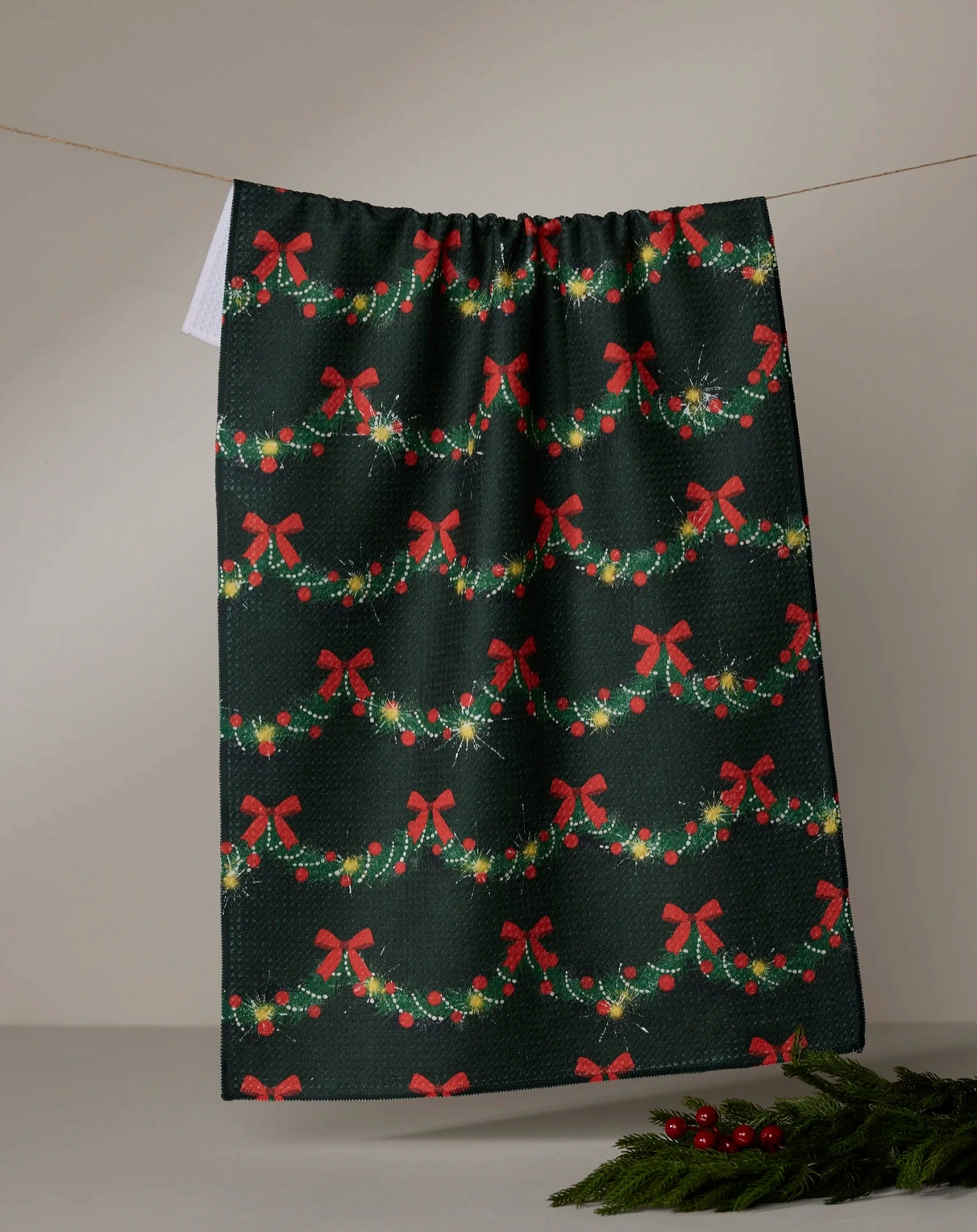 Yuletide Garland Towel