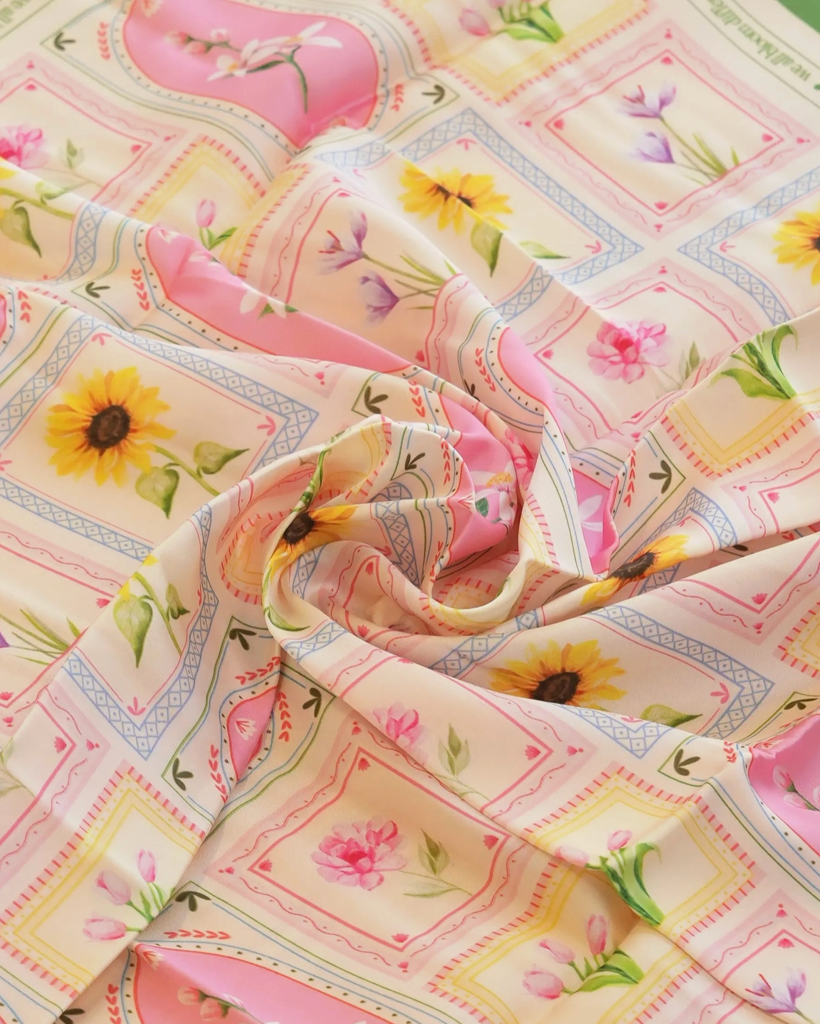 Daylight Delight Scarf