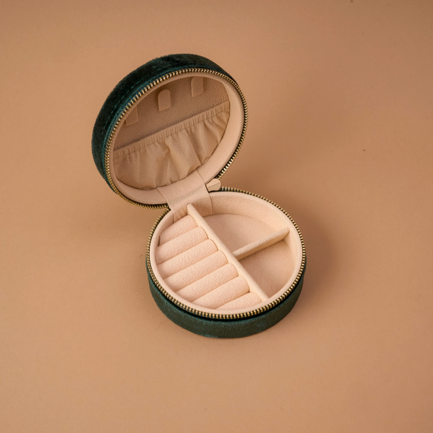 Round Velvet Jewelry Case-Teddy Bear Theo
