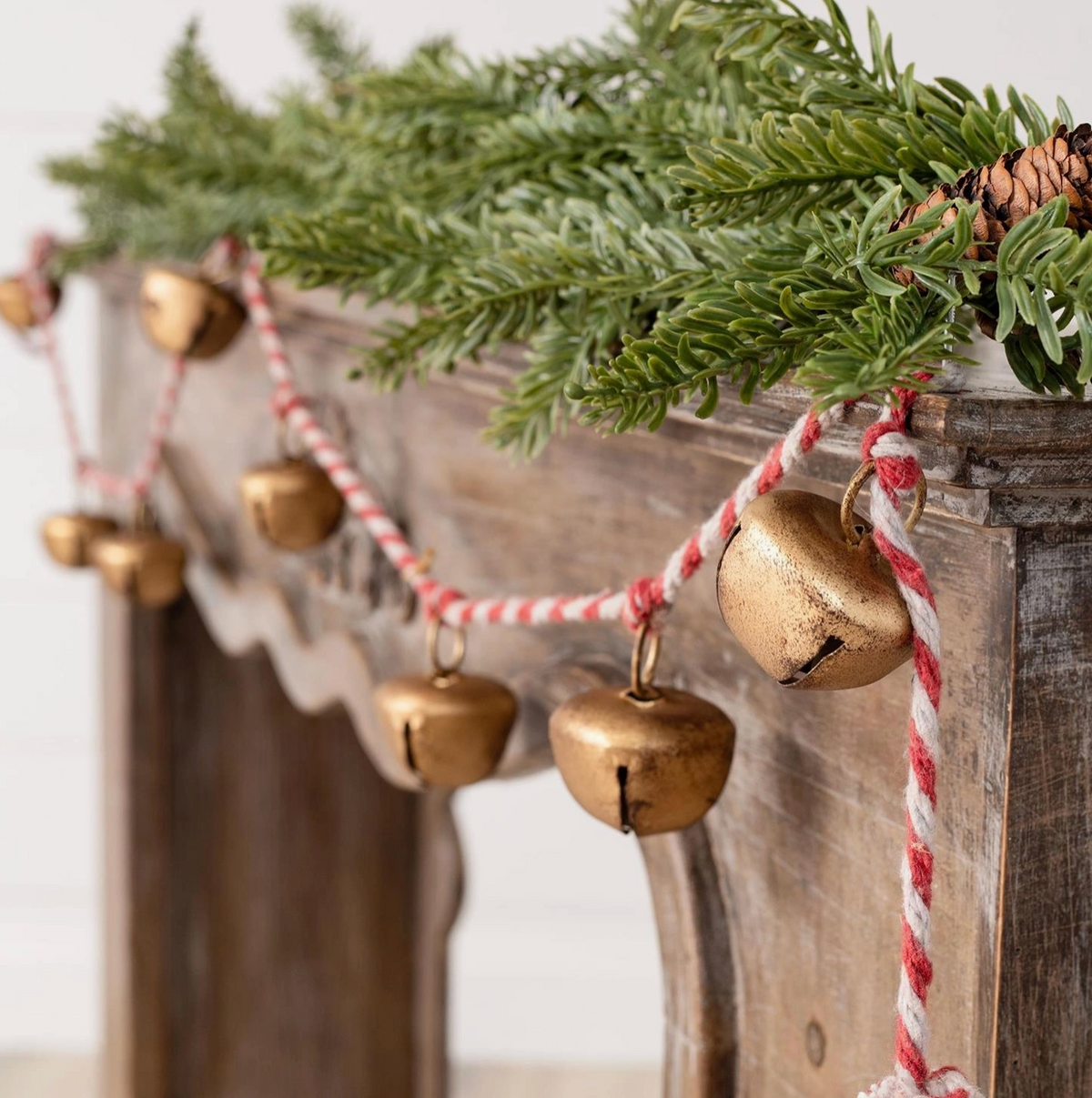 Twisted Rope with Gold Bells Garland