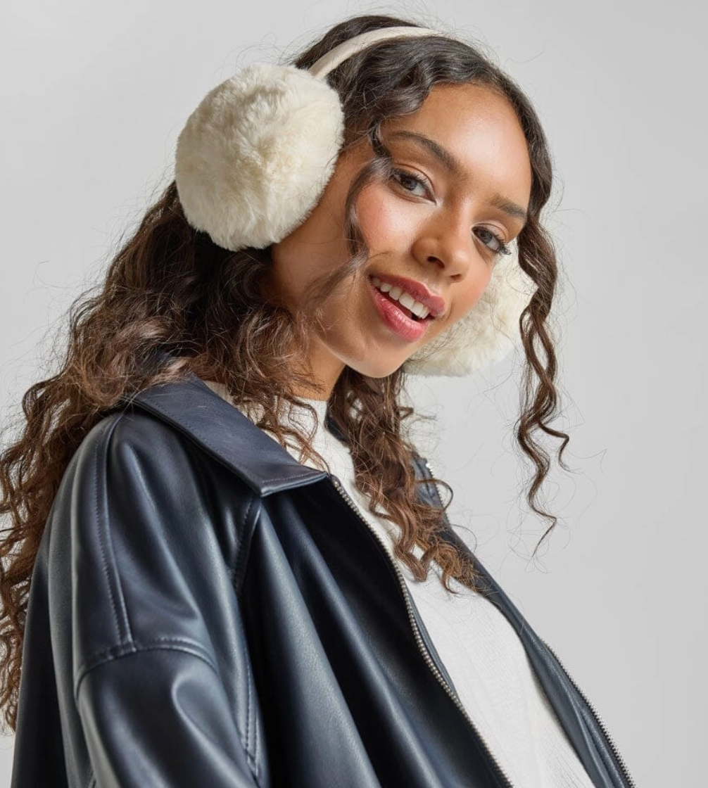Mad Htr Faux Fur Earmuff - Ivory