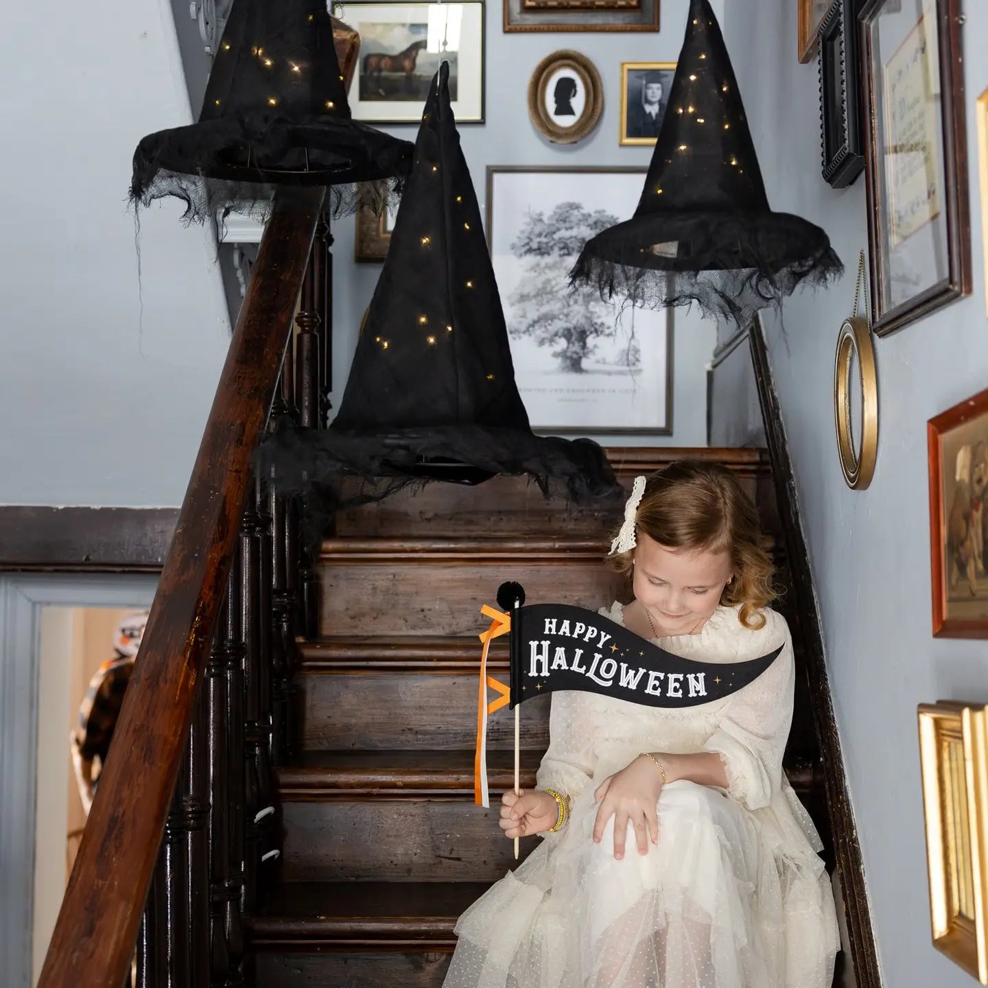 Light Up Witch Hat Set
